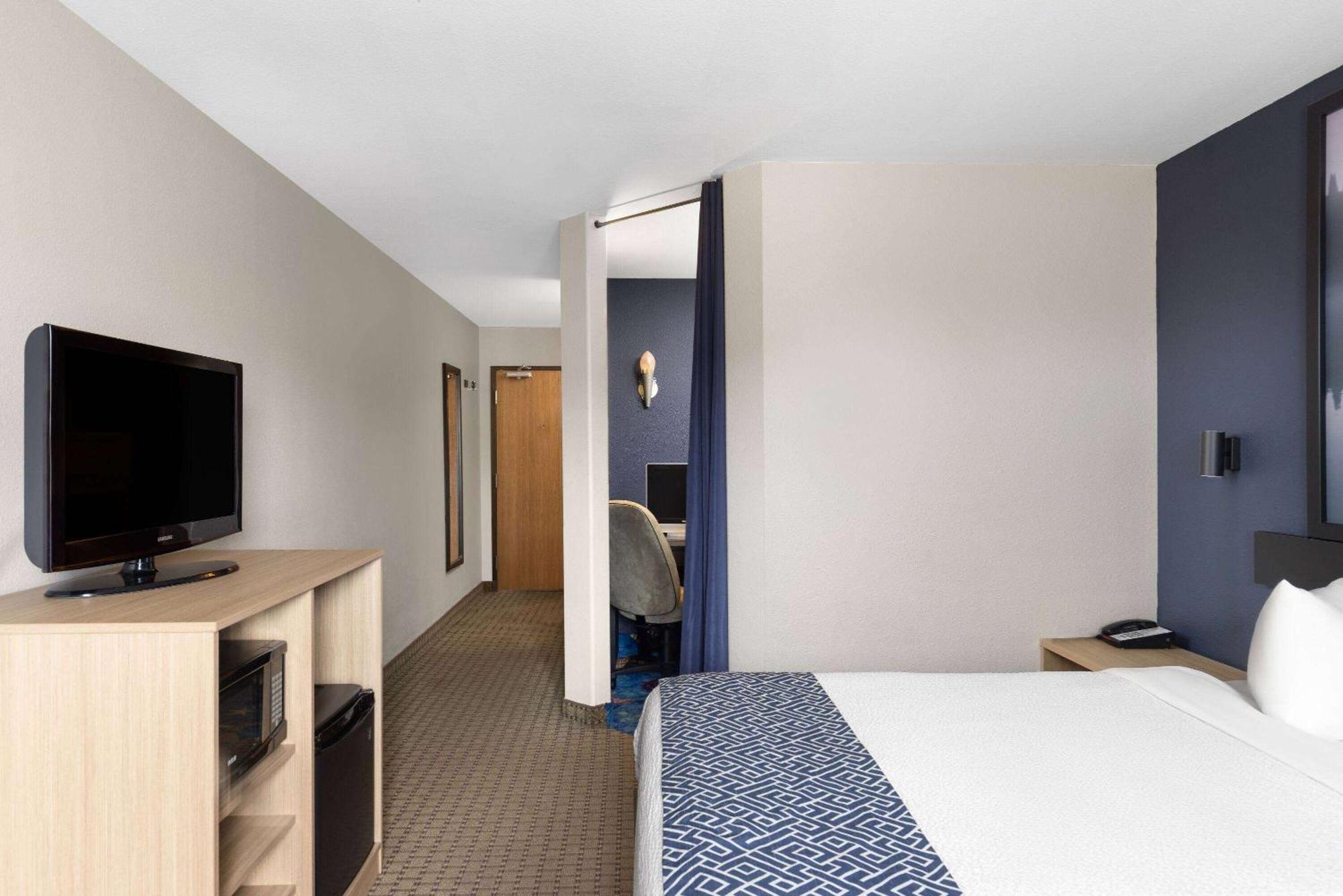 Super 8 By Wyndham St-Jerome Hotell Saint-Jerome Exteriör bild